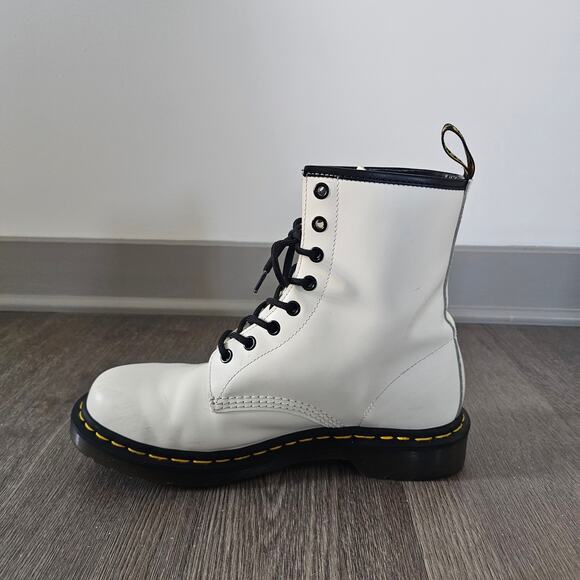 Dr. Martens 1460 Pascal White Leather Combat Boots Size 9 - Picture 3 of 8